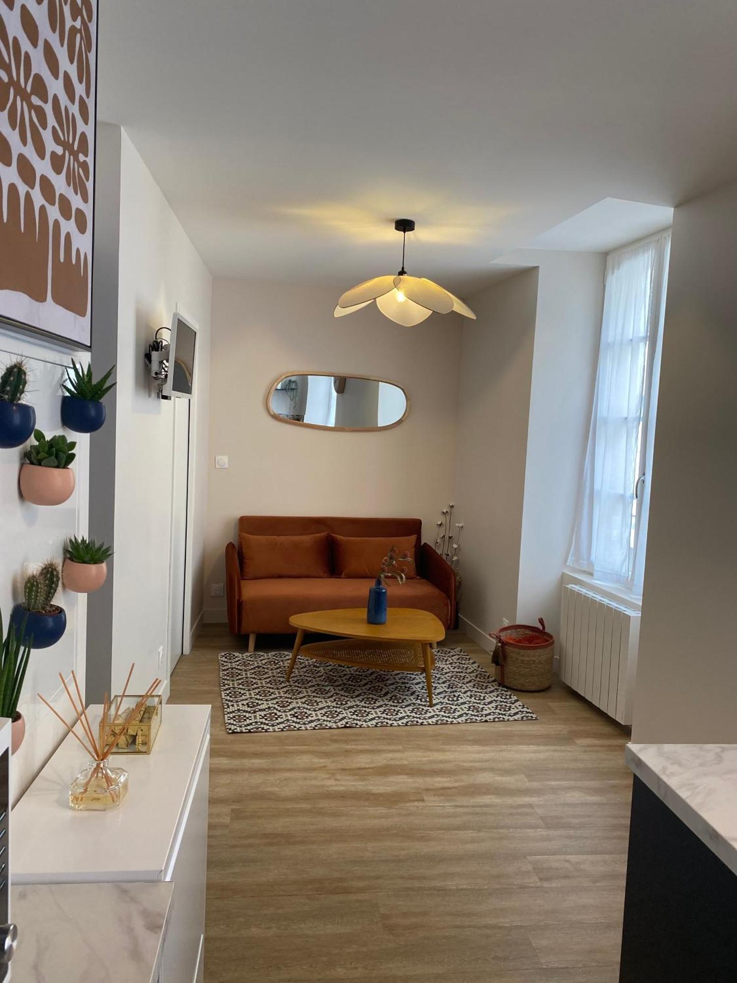 Appartement Entier Centre Historique ดีน็อง ภายนอก รูปภาพ